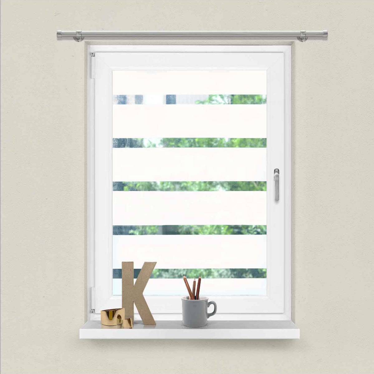 Fensterfolie selbsthaftend Sichtschutzfolie Anti-UV statische Haftung Folie selbstklebend 201916000 Streifen 10 cm 67x200 cm Folien 201916000streifen_10_cm_aafb75b6-4b29-4f1c-a74e-bc5585115ec0 | gerdinenbox.com