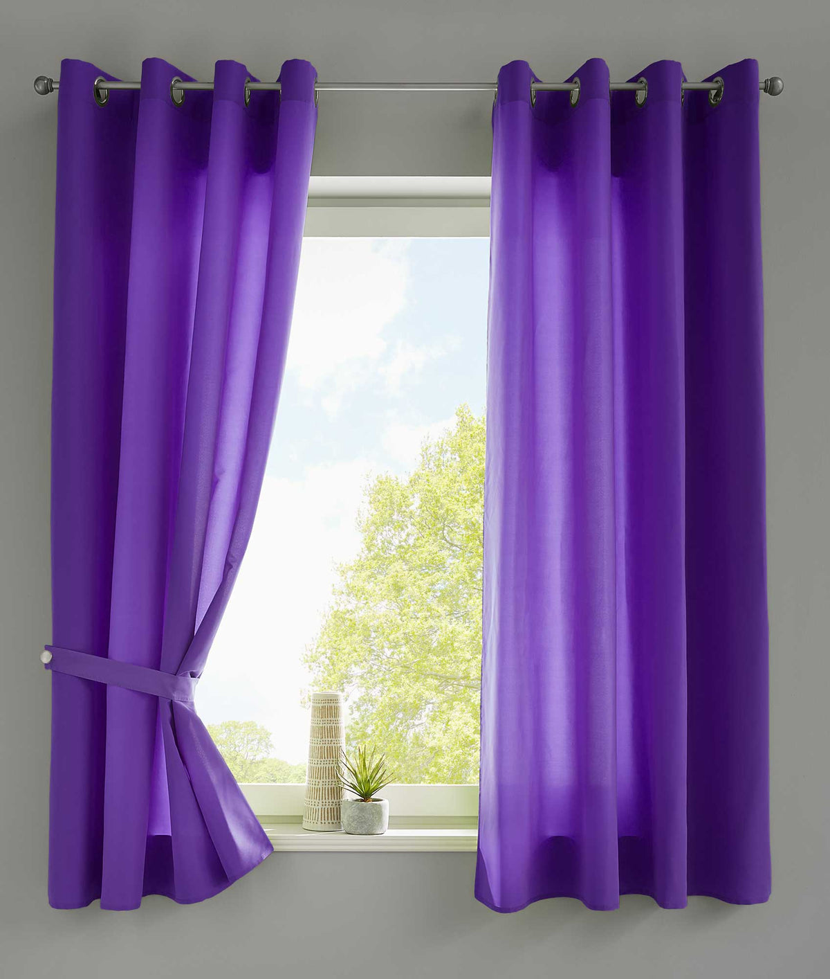 2er Set Vorhänge Schal Ösen »Berlin« Microsatin Lichtdurchlässig Uni Matt 20405N2 Lila HxB 175x140 cm Vorhang 20405N2lila-175_233b5719-37cd-4e6e-ae1e-897659c83774 | gerdinenbox.com