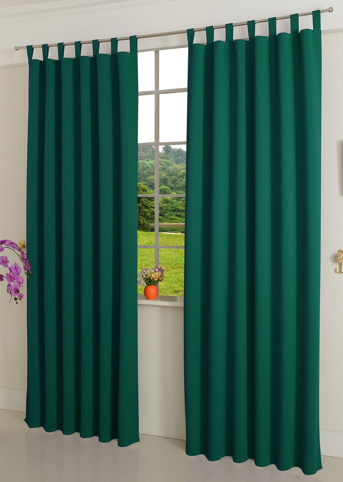 Verdunkelungsvorhag mit Schlaufen matt uni Farben aus weichfallenden blickdichten Stoff blickdicht Blackout 20610 Grün 245x135 (HxB) Vorhang 20610gruen | gerdinenbox.com