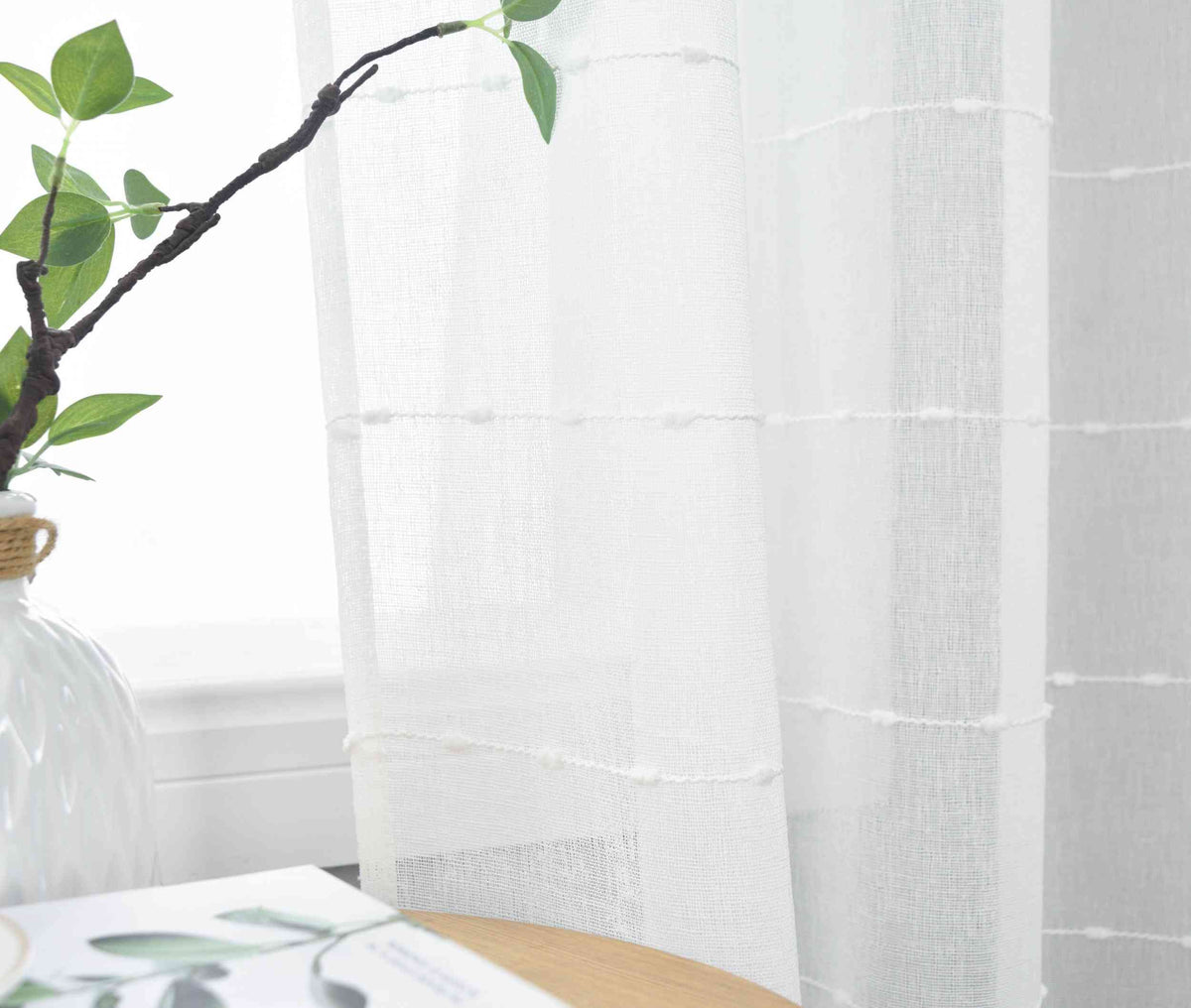 Halbtransparente Gardine mit Ösen »Kassel« Chenille Leinenbindung Streifen Grobfaserig 202470 Gardinenschal Img6428 | gerdinenbox.com