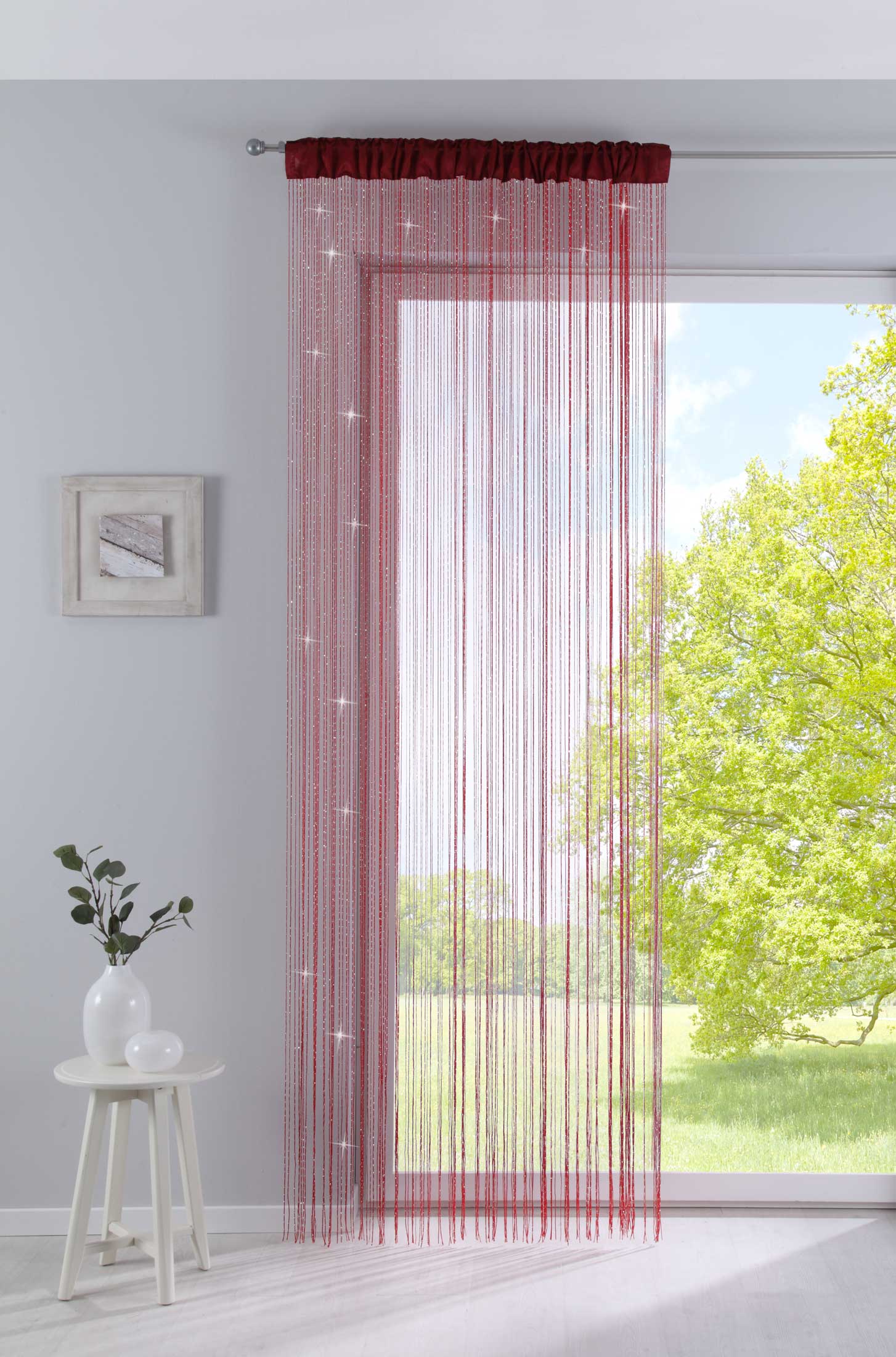 Fadengardine mit Tunneldurchzug und eingenähtem Kräuselband, geeignet für Gardinenstangen und Gardinenschienen Fadenvorhang Fadenstore Raumteiler 20303CN Rot Lurex HxB 250x140 cm Fadengardine 20303CNrot_lurex_70e995b8-1929-42a6-b7f2-24712488a9de | gerdinenbox.com