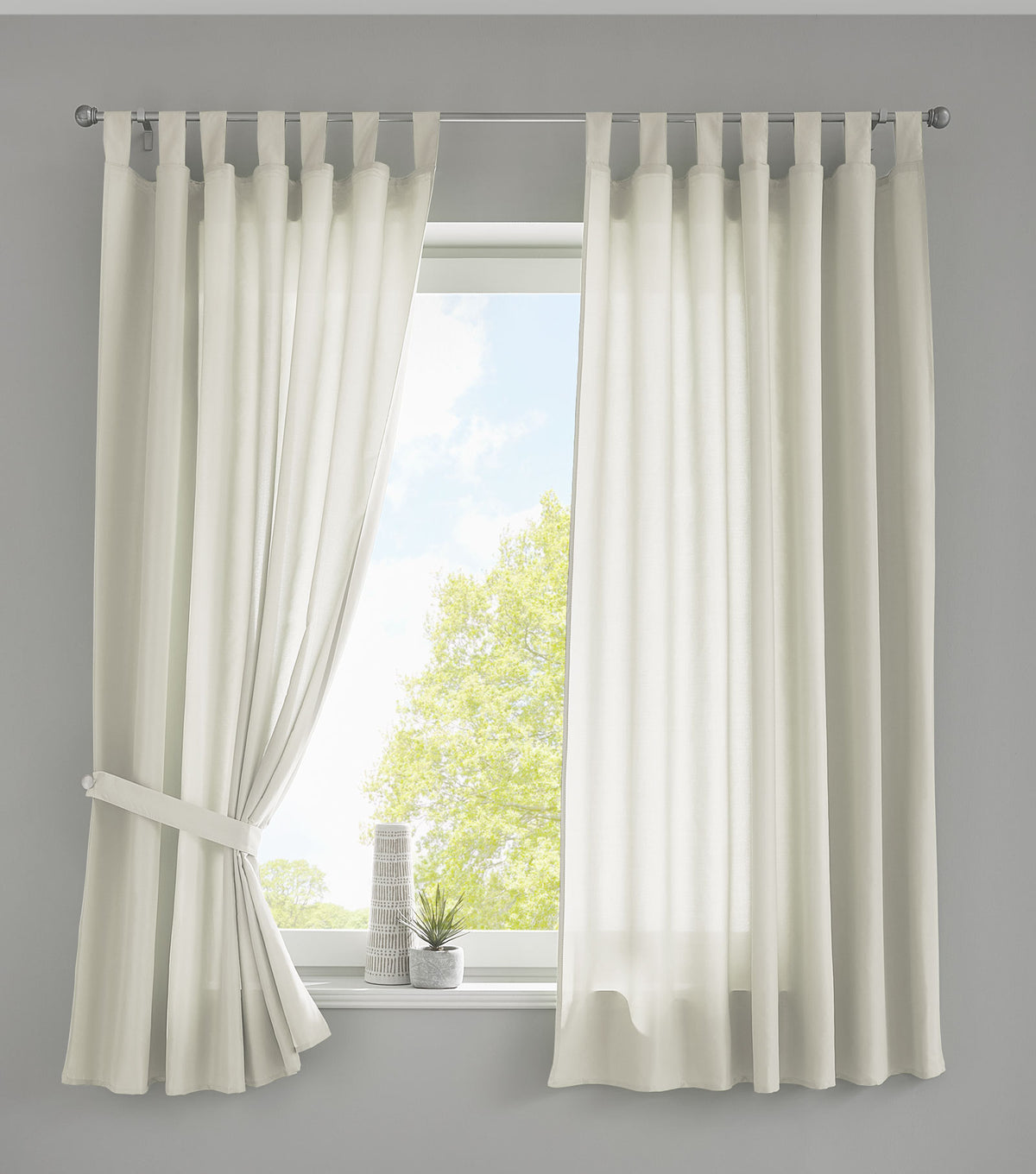 2er Set Vorhänge Schal Schlaufen »Berlin« Microsatin Lichtdurchlässig Kräuselband Uni Matt 20400N2 Creme HxB 175x140 cm Vorhang 20400N2creme-175_2 | gerdinenbox.com