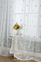 Gardine Raschel Stickerei Design »Florenz« Multiband für Gardinenschiene und Gardinenstange Elegante Fensterdekoration 2023200 Gardinenschal 593A0109 | gerdinenbox.com