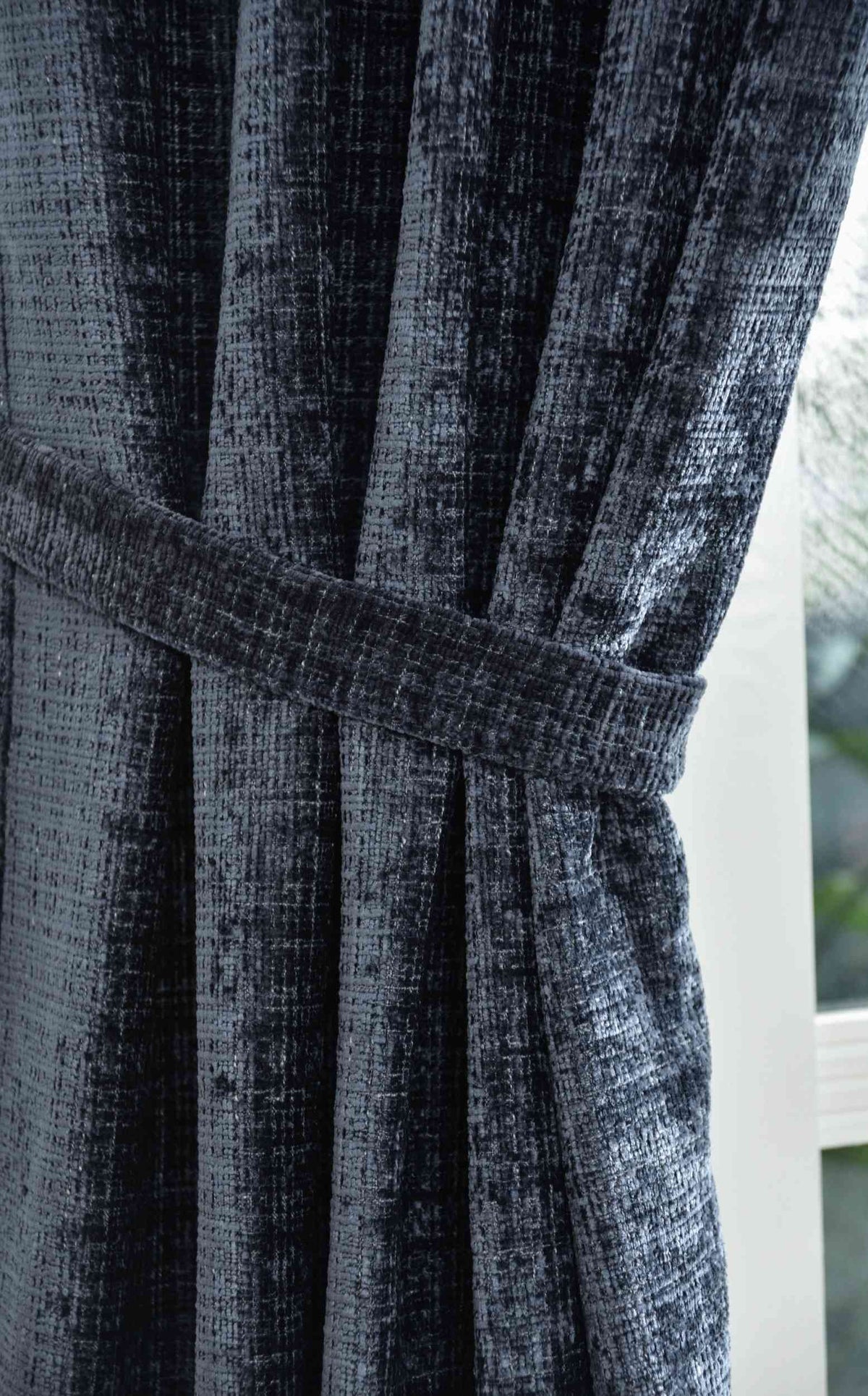 Vorhang Chenille Jacquard »RIGA« mit Multiband-Aufhängung Luxuriöser Stil für Ihr Zuhause 2023500 Vorhang Img1466 | gerdinenbox.com