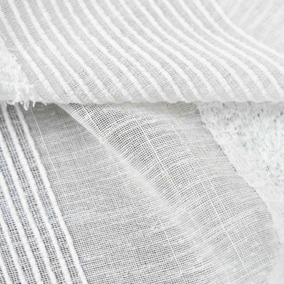 Halbtransparente Gardine mit Ösen HxB 245x140 cm Natur Meliert »Halle« Chenille Leinenbindung Lichtdurchlässig Halbtransparent 202480 Gardinenschal Img6455 | gerdinenbox.com