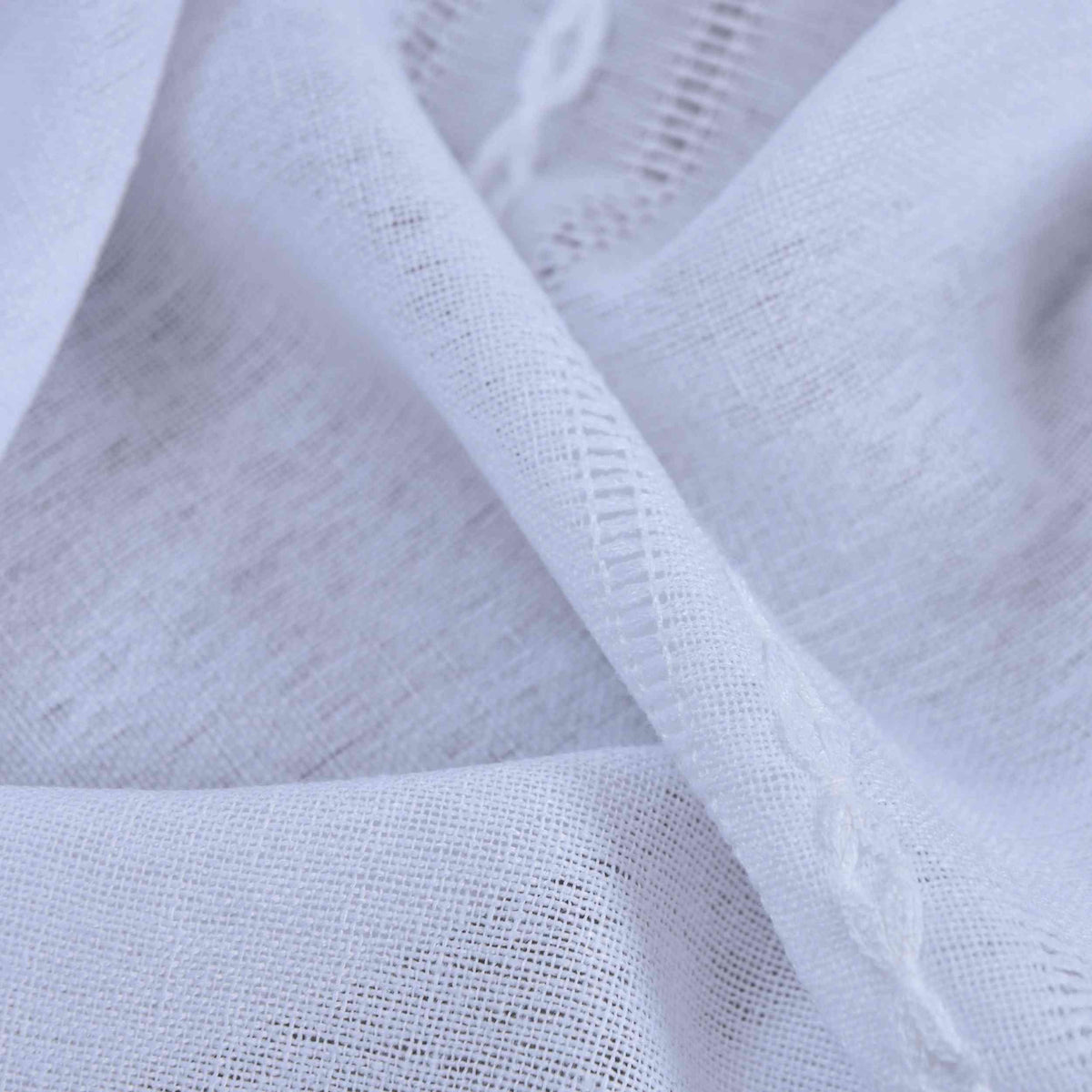 2er Set Halbtransparente Gardinen mit Ösen »Leipzig« Kettenmuster lichtdurchlässig elegante Struktur 202450-2 Gardinenschal Img7469_cdfeaed1-c1c5-4f8e-a2ef-b5ed090d1567 | gerdinenbox.com